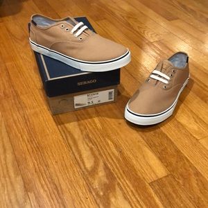Sebago Nolan Lace Up. Never worn still in the box!